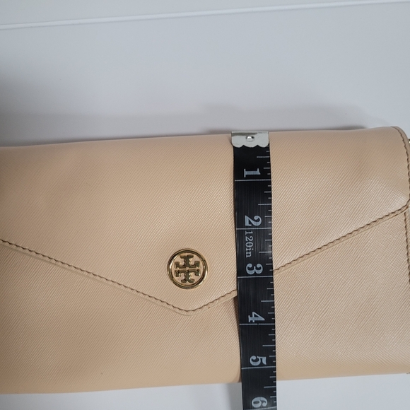 Chic Tory Burch Beige Envelope Robinson Crossbody Bag Clutch - Picture 12 of 15